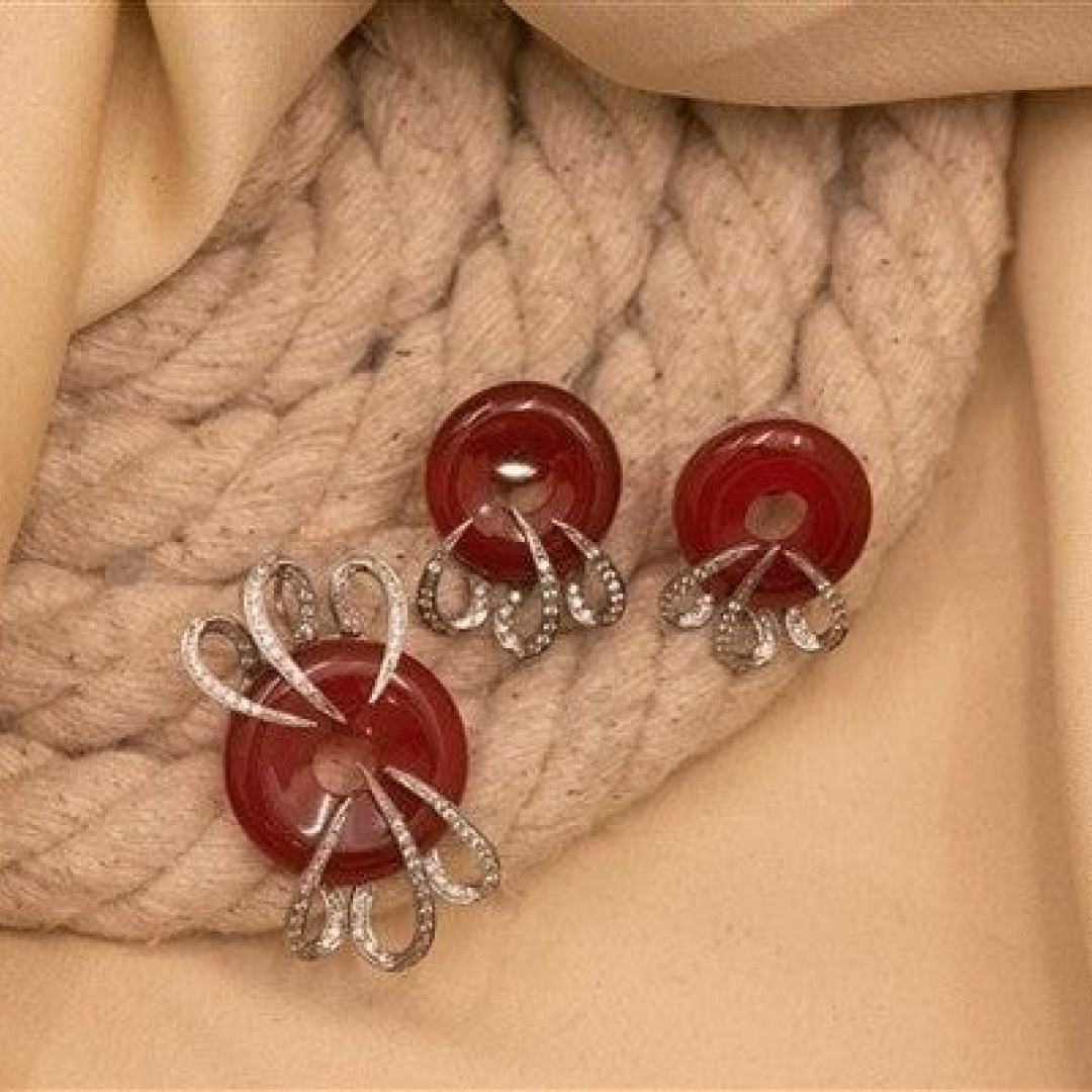 Hessonite -Diamond Pendant Set