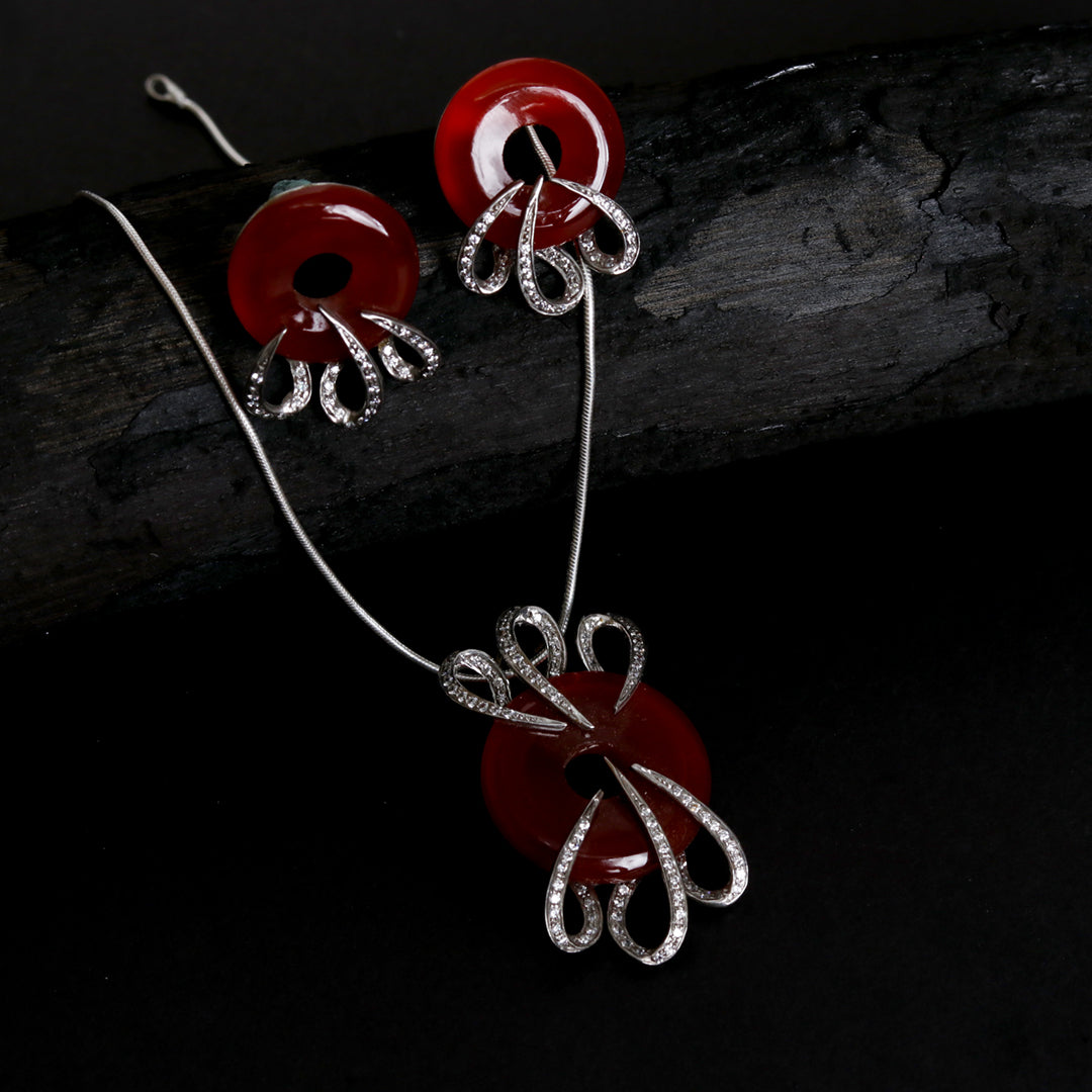 Hessonite -Diamond Pendant Set